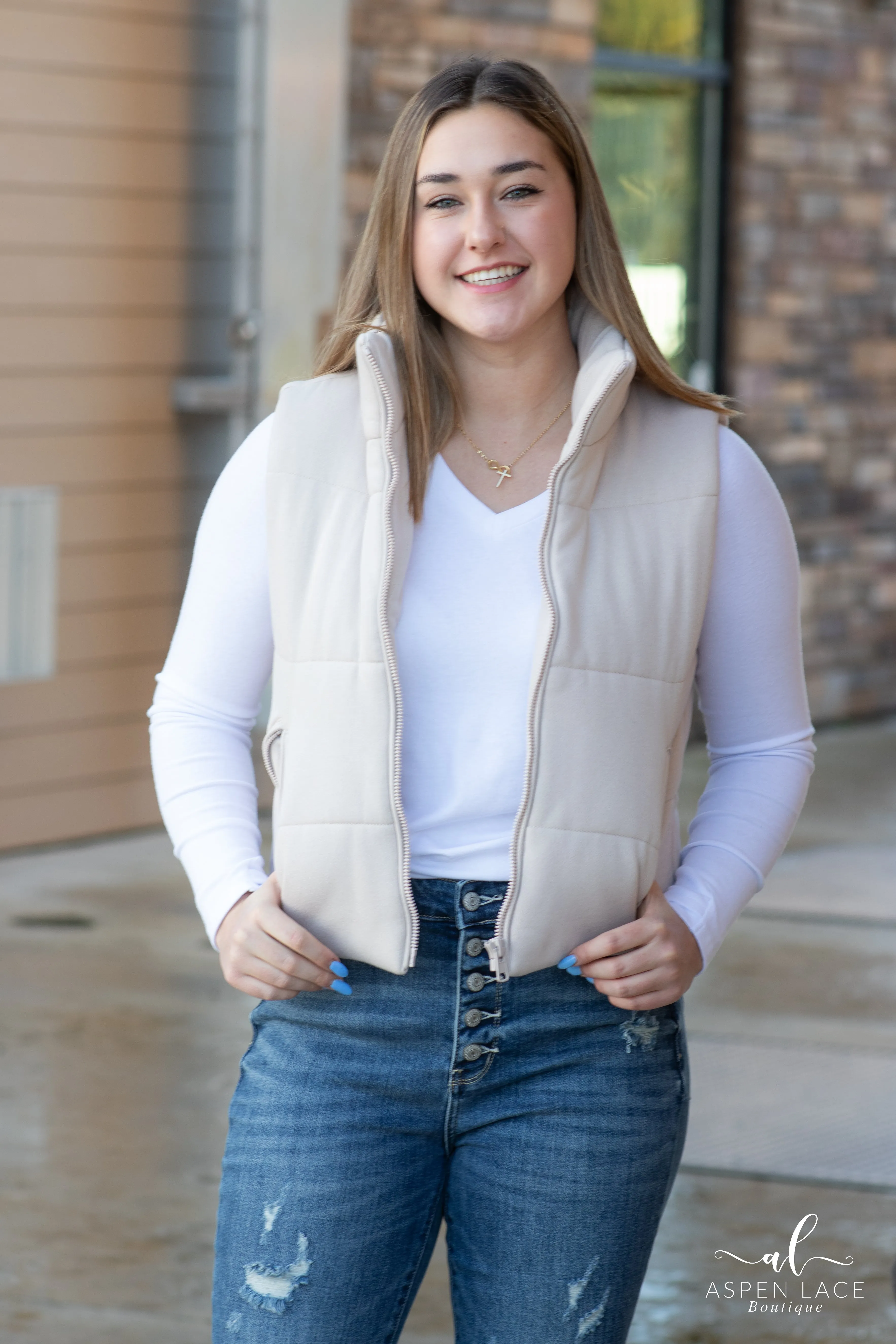 Diora Vest (Beige)